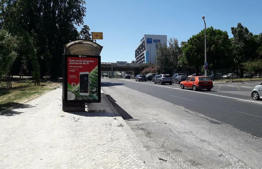 Best House Airport Lisbon-1